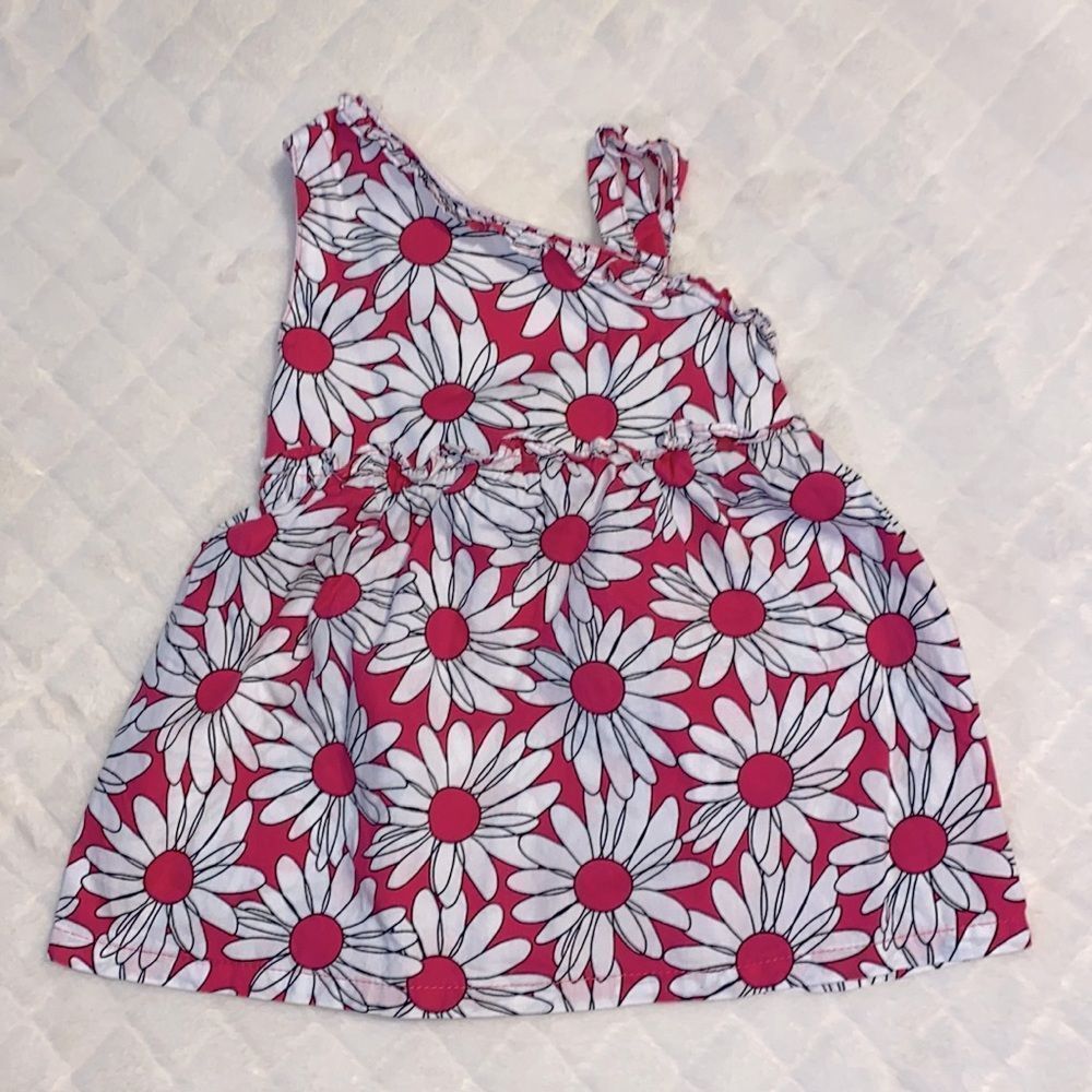 Penelope Mack Boutique Little Girl’s Size 3T Shirt With Flowers - Daisies